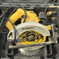 DeWalt DW369 7-1/4" circular saw