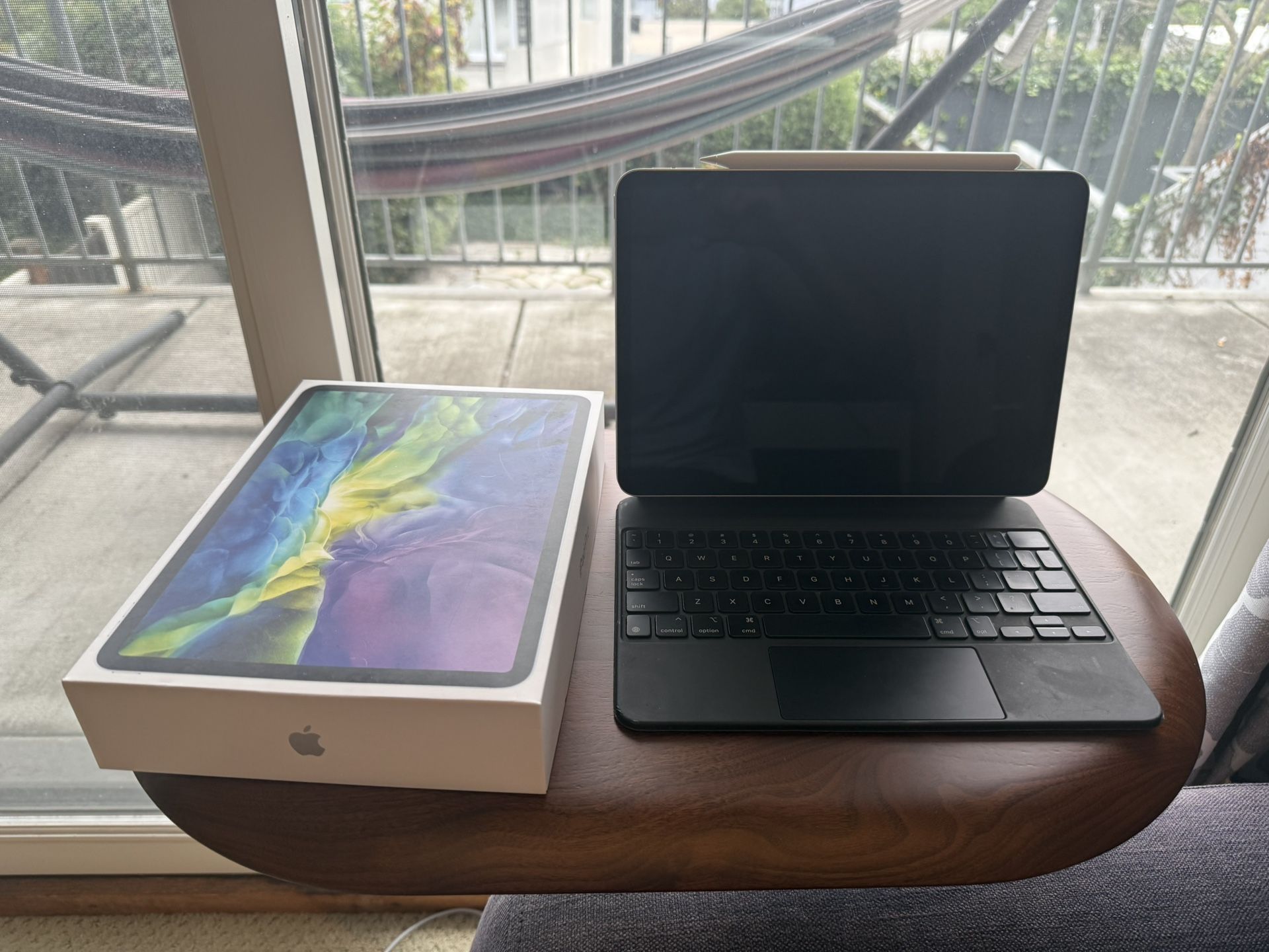 iPad Pro 11” (2nd Gen) 128GB Complete Bundle - Pencil, Keyboard & More!