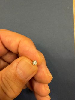 Gold Solitaire Stud Earring with Clear Stone