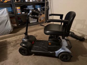 Mobility scooter