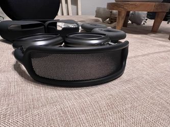 Apple AirPods Max 1st gen