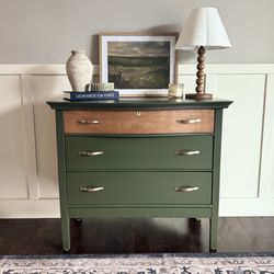 Refinished Vintage Dresser – Solid Wood with Wood Drawer Accent