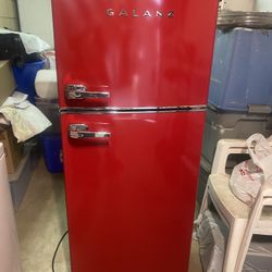Galanz Refrigerator 