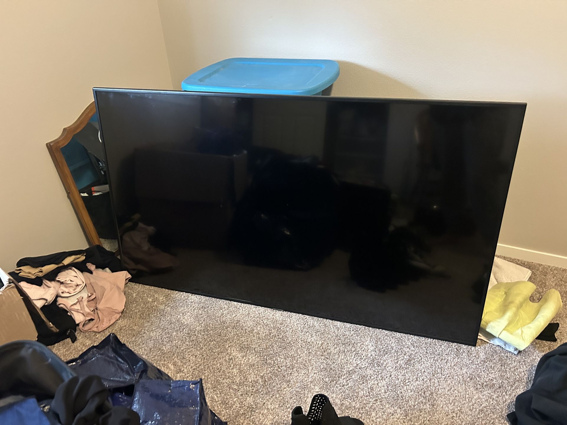 Read Listing Please- 65” Samsung Smart Tv- 4K