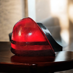 Driver side Tail light for 08 Mercury Grand Marquis