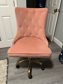 Wayfair desk/vanity chair pink and gold🩷