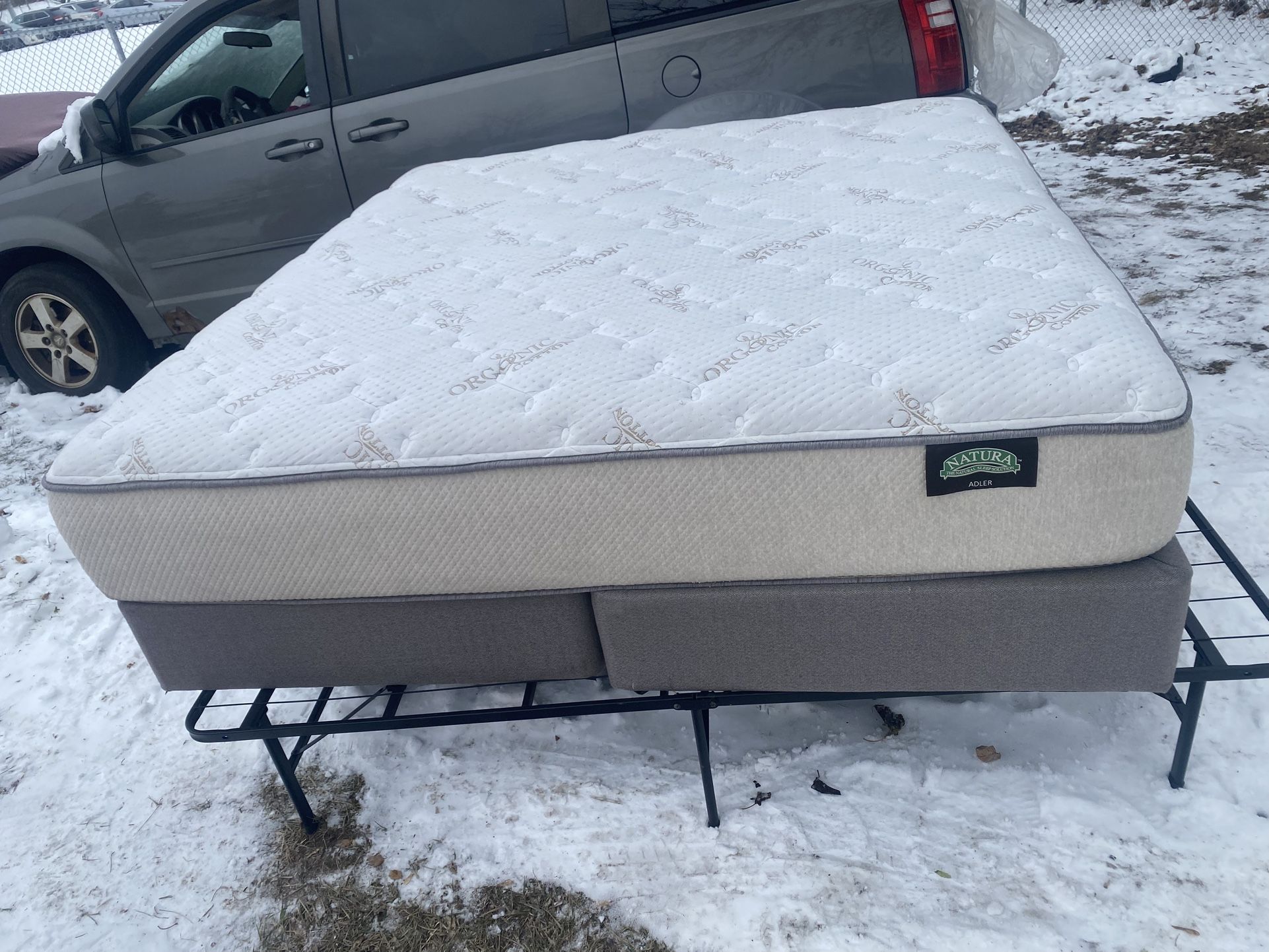King Organic Mattress And Box Springs