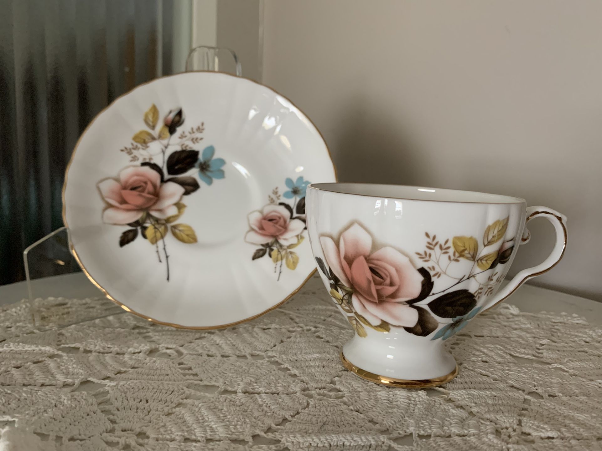 Vintage Teacup Cup and Saucer