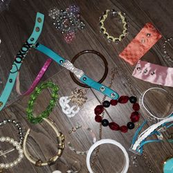 Lots Of Jewelry Prices Vary