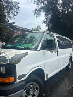 2010 Chevy Express 2500