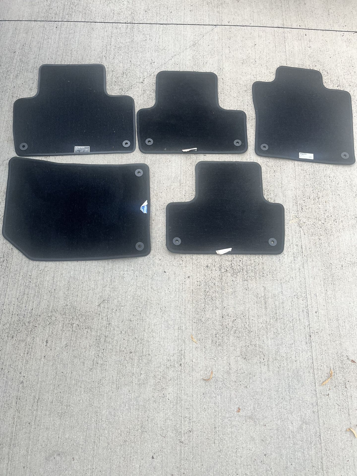 Volvo SUV Floor Mats 