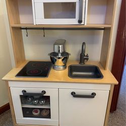 Deluxe Kids Wooden Play Kitchen + HUGE Melissa & Doug Set – Excellent Condition!