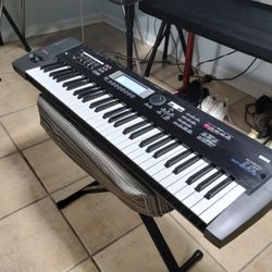 KORG Triton TR 61 Keys