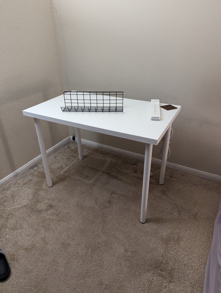 Ikea Linnmon Desk With Cable Organizer And Power Strip