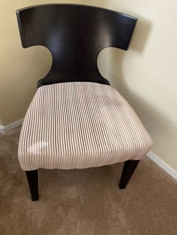 Set Of 2 Chairs And Table