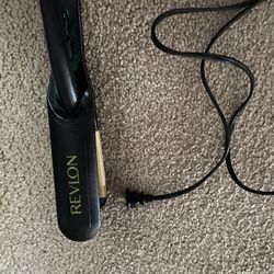 Revlon Hair Straigtner Or Flat Iron