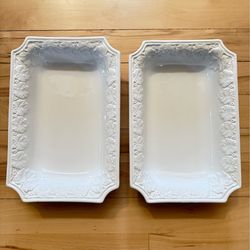 large serving bowl 14"x9.5"x3" (2 spots has chipped bottom side of bowl)