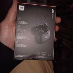 JBL EARBUDS 