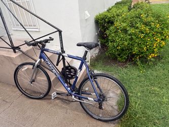 Trek 6500 Mountain / Commuter Bike