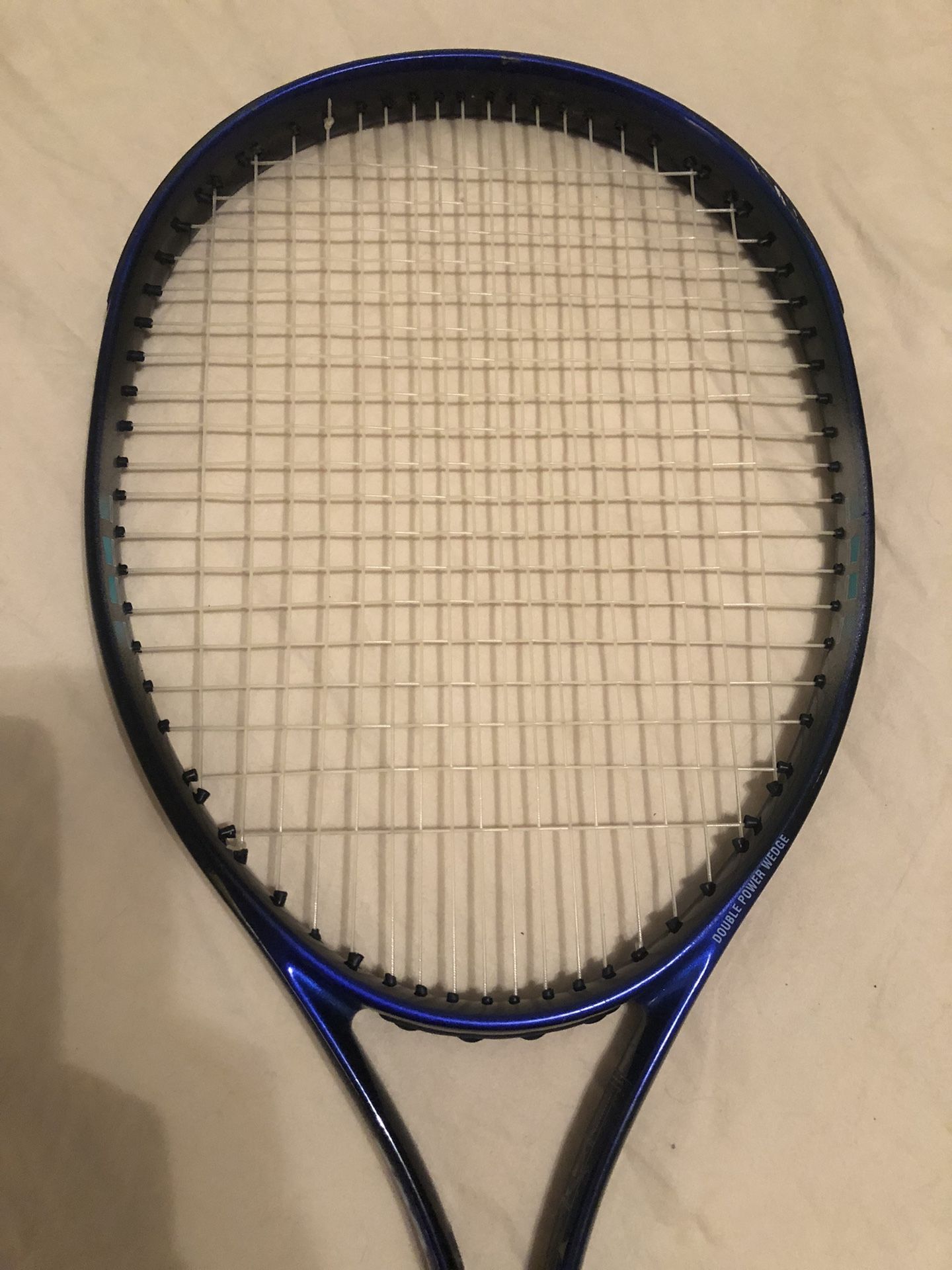 Head Genesis 720 Tennis Racket