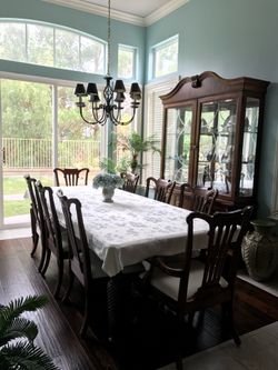 Dining Table, 8 Chairs & China Cabinet