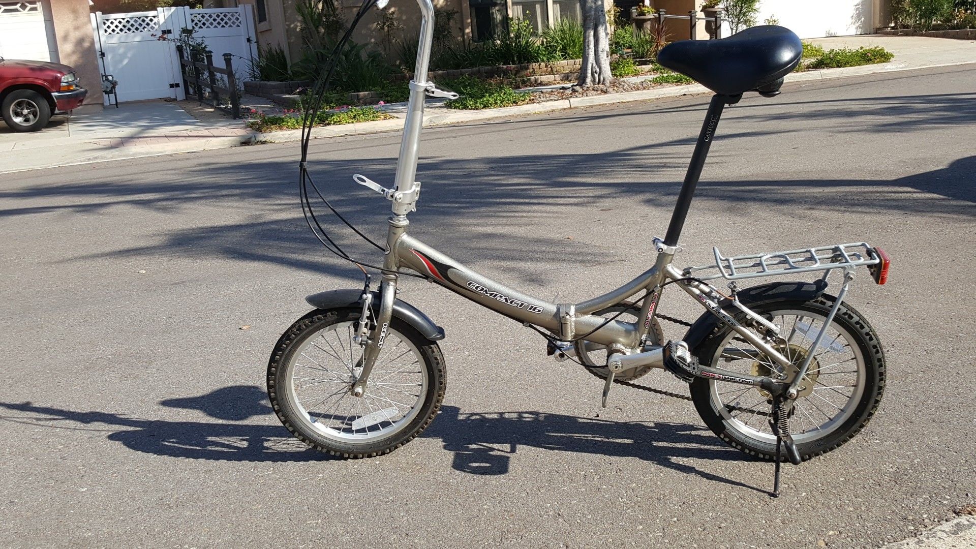 Kent. Compact 16 folding bike. 6speed