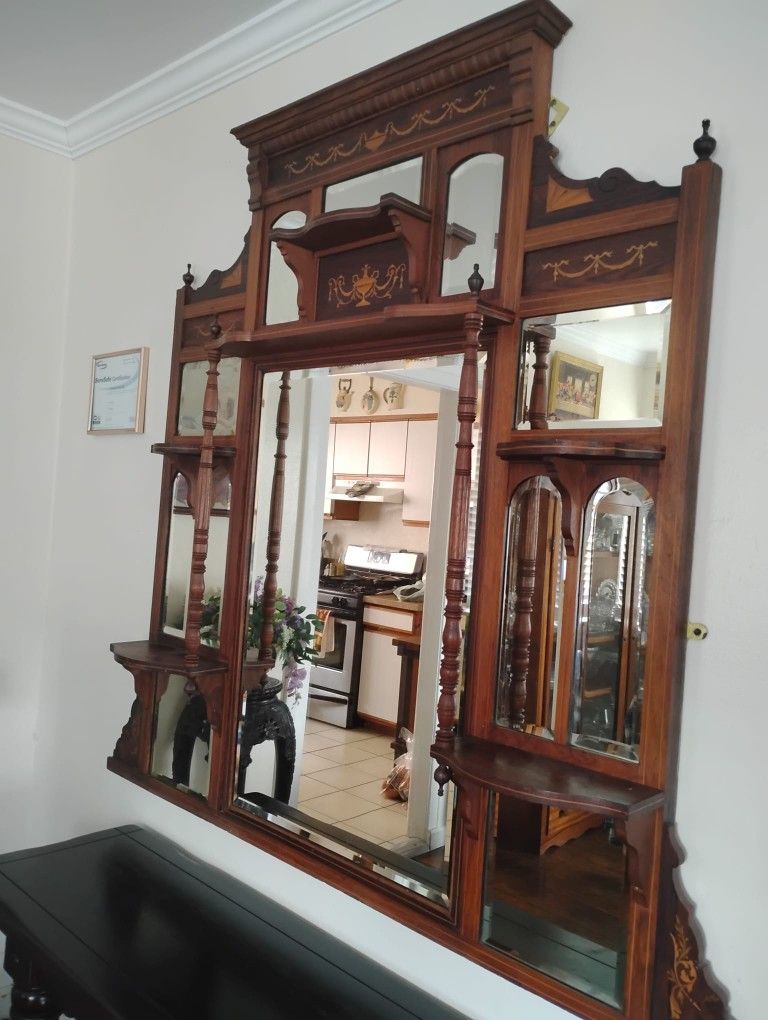 1880s Large Mirror 5" By5" Perfecto Condición Price $5000.00 Best Offer I Take. $3000.00