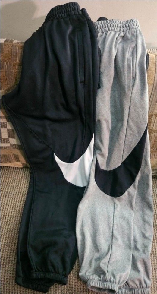 Nike Joggers Size Large