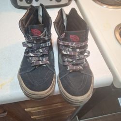 Kids  Camo Vans Size 2 