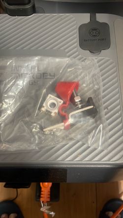 Battery terminal with 60 A fuse