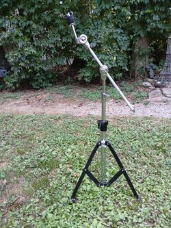 Like New Pearl Super Heavy Duty Cymbal Boom Stand 