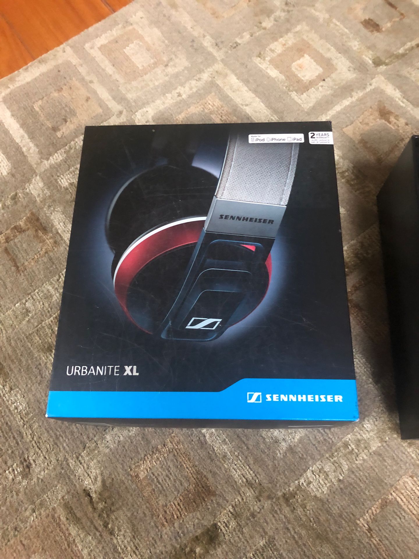 Sennheiser headphone (urbanite xl)