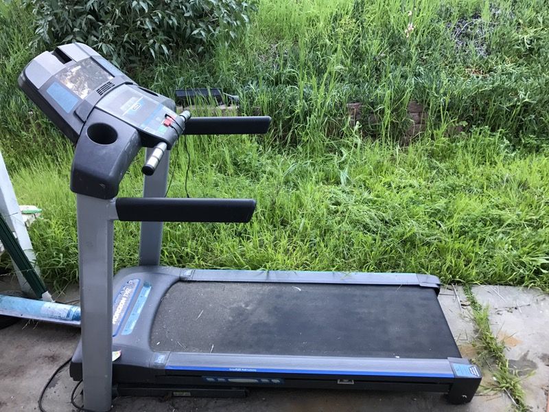 Treadmill Horizon T102