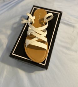 Brand New White Sandals Size 6 In A Half