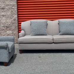 LIVING ROOM SET W SOFA, ARMCHAIR & 2 PILLOWS by HAVERTYS FURNITURE - delivery is negotiable