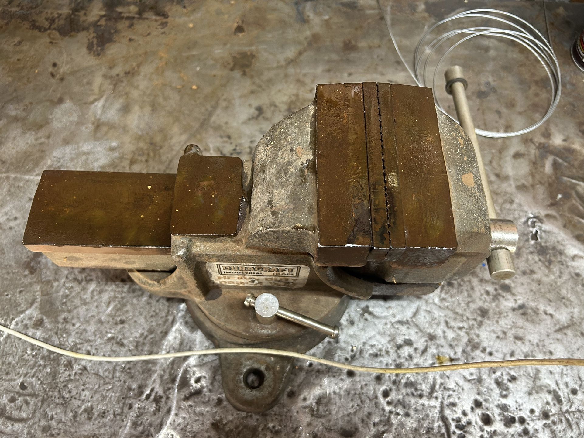 Duracraft Bench Vise