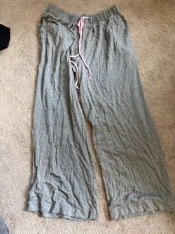 https://offerup.com/redirect/?o=MS50YXJnZXQvc21hbGw=.  https://offerup.com/redirect/?o=Mi5uaWtlL3hz.  3.h&m/xs.  4.h&m/xs.  5.carters/xl.   6.american