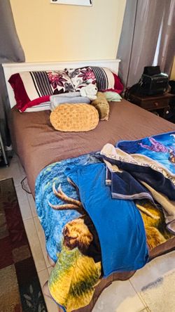 Full Size Bed