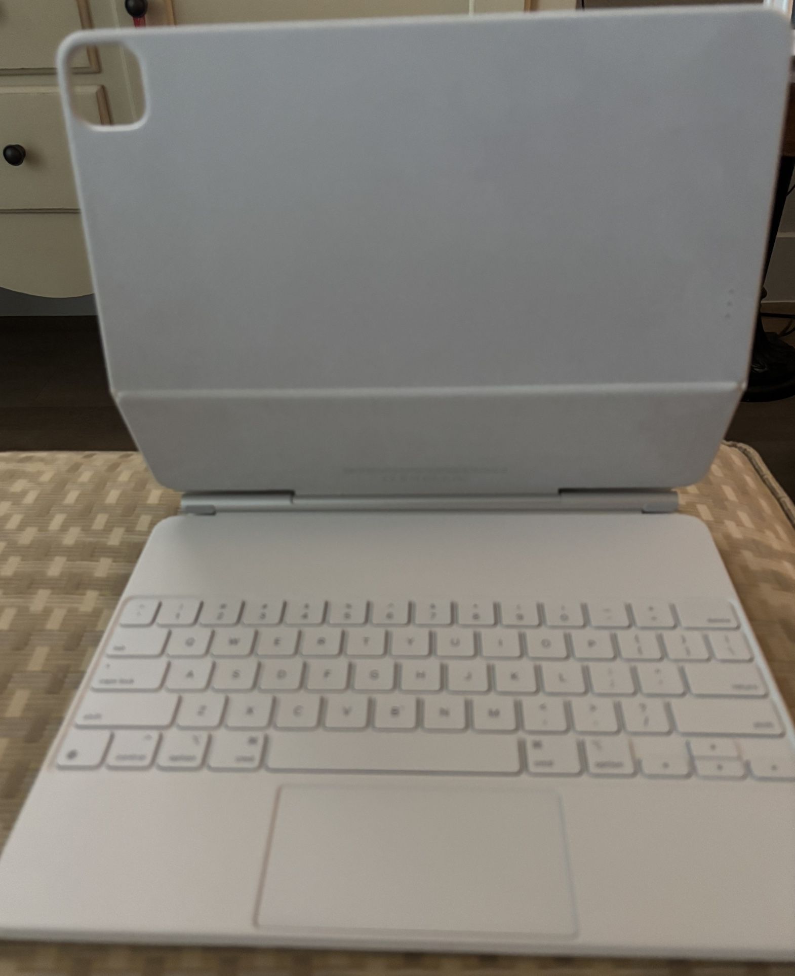 Apple Keyboard