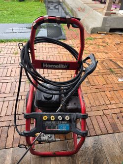 Homelite 2700-PSI Gas Pressure Washer