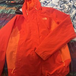 Women’s NORTH FACE size SMALL 