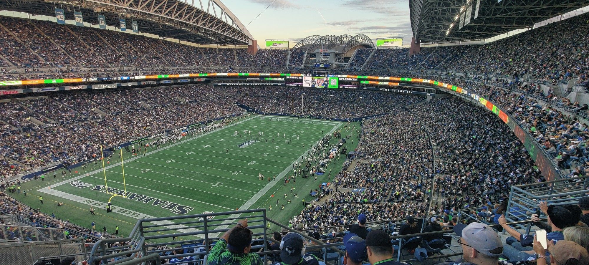 (4) Seahawks Vs TEXANS MNF Tickets 4th ROW! NW Corner Shade/mostly Covered