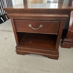 Nightstand 