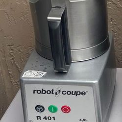 Robot coupe machine
