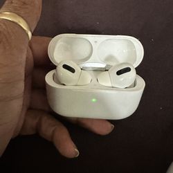 Apple AirPods Pro (1st Gen)