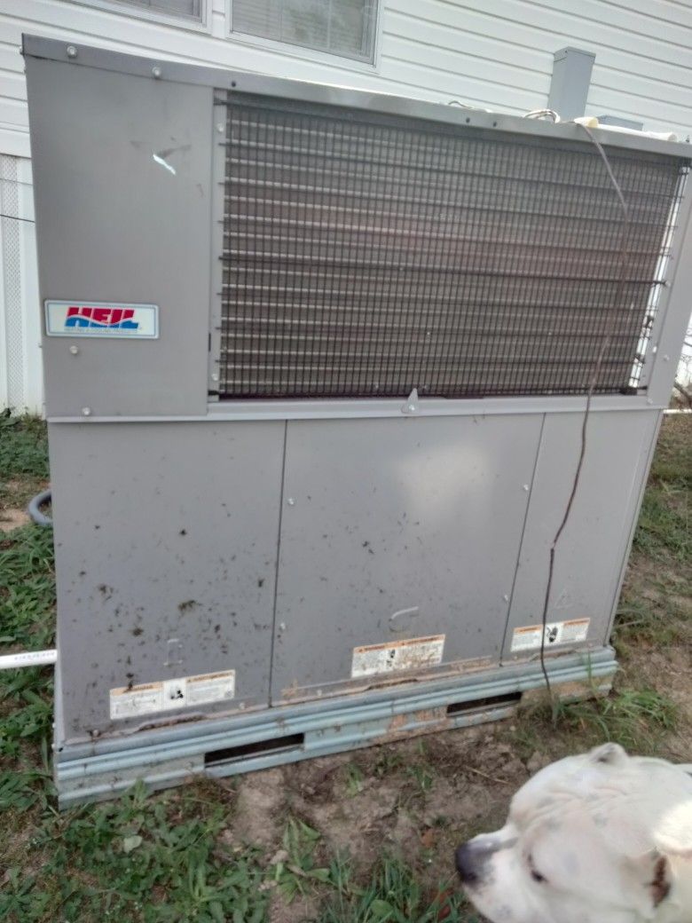 4.5 Ton AC Unit