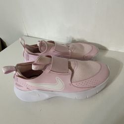 Girls Nike Sneakers Like New Size In Pics