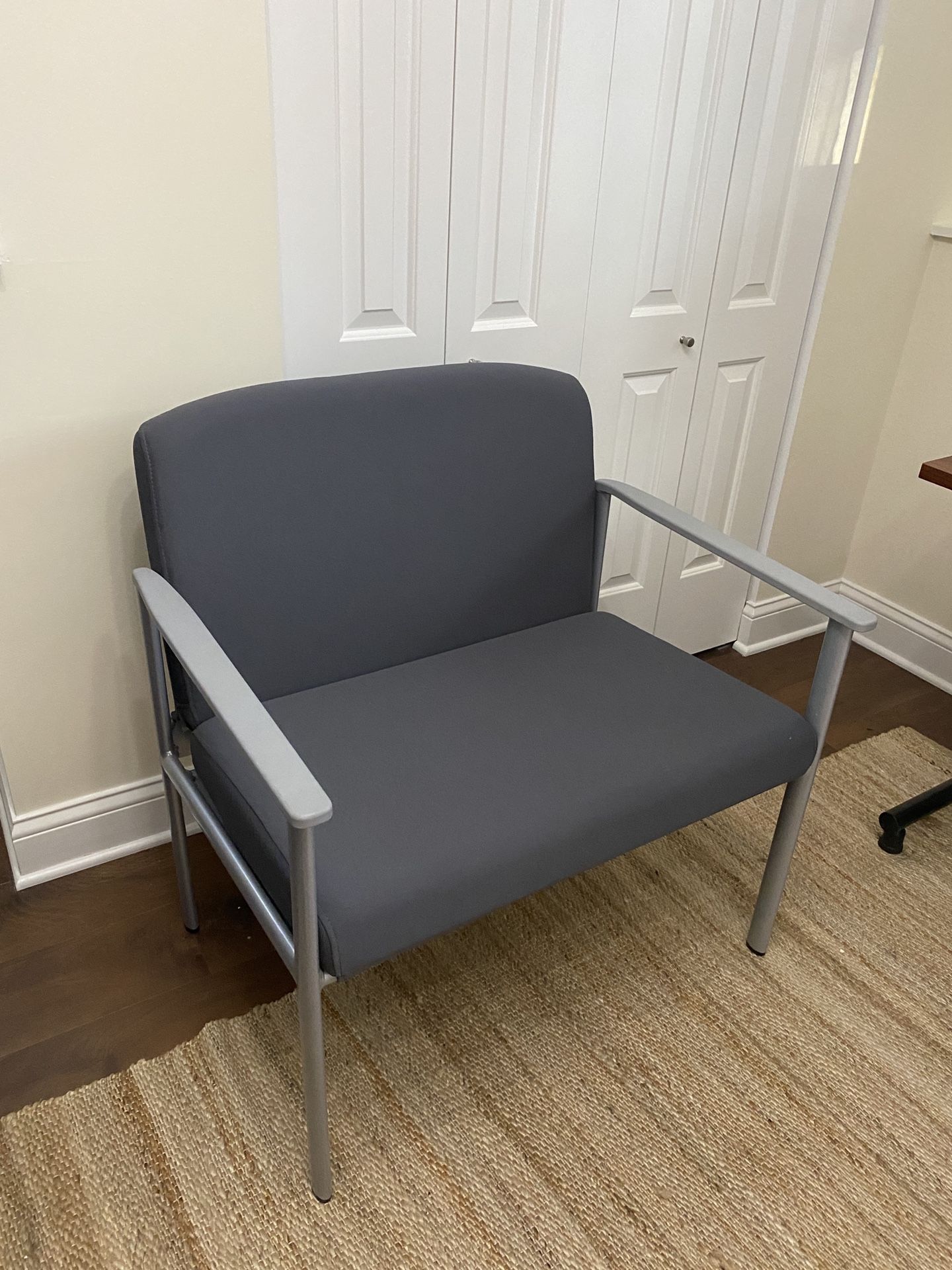 Steelcase Bariatric Chair