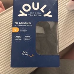 Doggie shoes for all weather