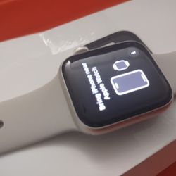 Brand New Never Used Apple Watch SE (2nd Generation) 2023